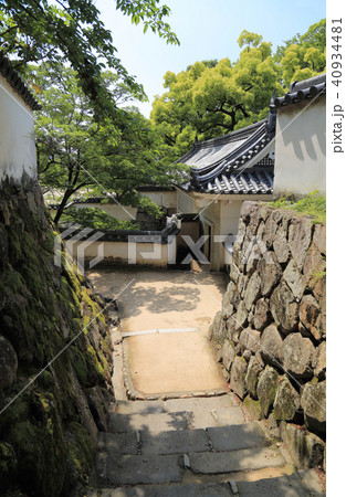 岡山城、天守閣側から廊下門を見る 岡山城、天守閣側から廊下門を見る 40934481