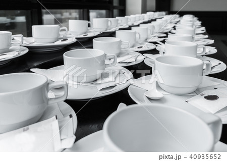 Monotone color set of coffee break at meeting 40935652