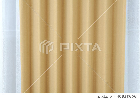 背景素材 明るい茶色のカーテンの写真素材