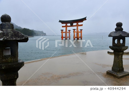 厳島神社の鳥居 40944294