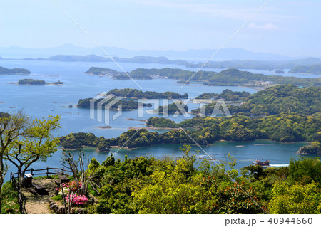 石岳展望台からの九十九島の景観 石岳展望台からの九十九島の景観 40944660