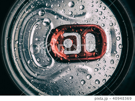 metallic can with water droops, view from the top 40948369