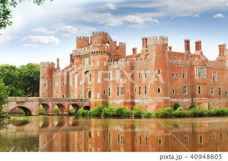Brick Herstmonceux castle in England East Sussex Brick Herstmonceux castle in England East Sussex 40948605