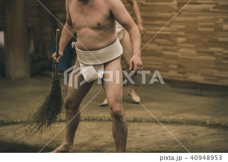 Sumo wrestling Sumo wrestling 40948953