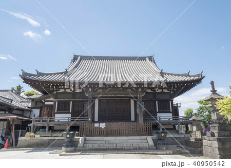 谷中にある観音寺の本堂(東京都台東区) 谷中にある観音寺の本堂(東京都台東区) 40950542