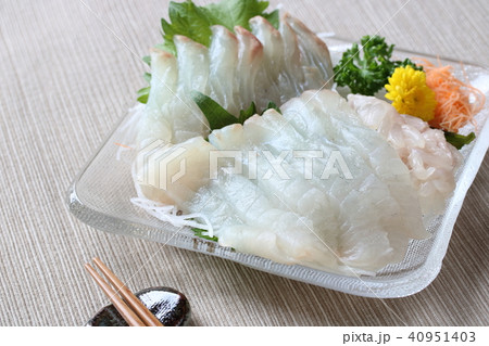 ヒラメのお造り ヒラメのお造り 40951403