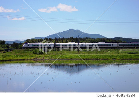筑波山　逆さ筑波　特急列車 40954534