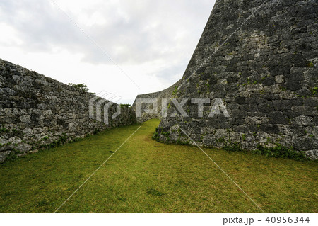 座喜味城跡 40956344