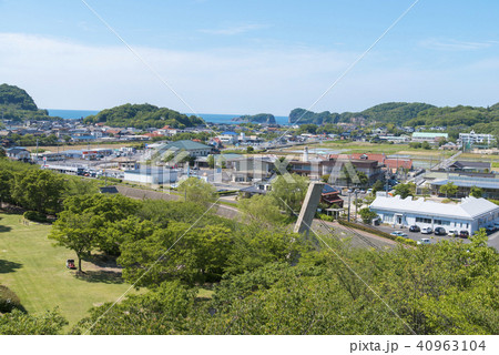 大田市仁摩町 石見銀山街道方面の街並み 大田市仁摩町 石見銀山街道方面の街並み 40963104