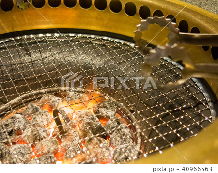 焼肉の網の写真素材