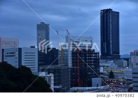 薄暮 広島駅周辺の風景 薄暮 広島駅周辺の風景 40970382