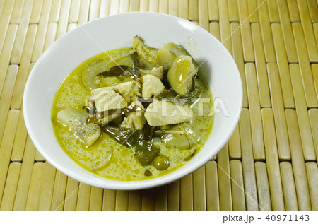 spicy boiled chicken with eggplant in coconut milk spicy boiled chicken with eggplant in coconut milk 40971143