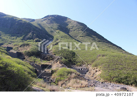 九重連山/坊ガツルから望む三俣山 九重連山/坊ガツルから望む三俣山 40972107