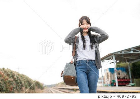 旅行 女性 女 40972795