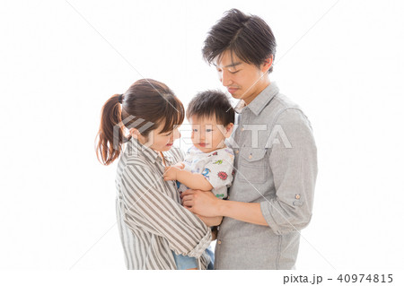 日本人の3人家族 日本人の3人家族 40974815
