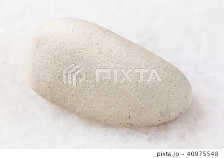 polished white Limestone gemstone on white polished white Limestone gemstone on white 40975548