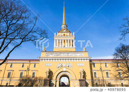 facade of Admiralty building in Saint Petersburg facade of Admiralty building in Saint Petersburg 40978093