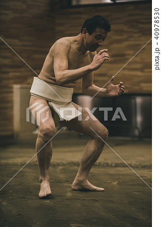 Sumo wrestling Sumo wrestling 40978530