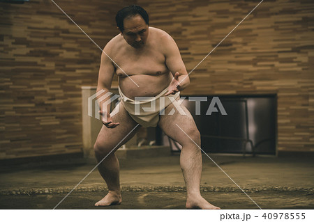 Sumo wrestling Sumo wrestling 40978555