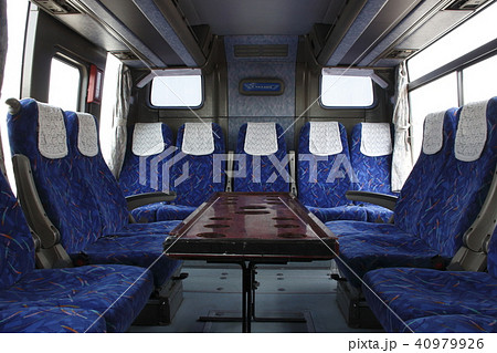 観光バス車内（いすゞ・ガーラ） 40979926