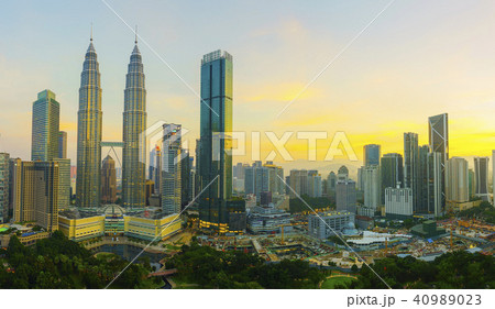 ペトロナスツインタワーの夕焼け ペトロナスツインタワーの夕焼け 40989023