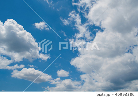 5月の空と雲（3:2） 40993386