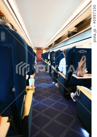 新幹線　グリーン車 40997100