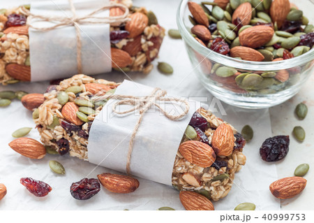 Homemade granola energy bars with figs, oatmeal 40999753