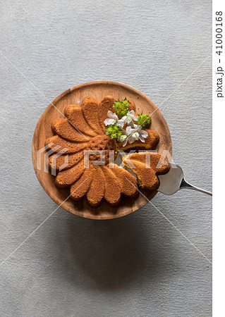 マルグリット型のアーモンドケーキの写真素材