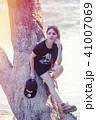 asia attractive young woman with sunglasses 41007069