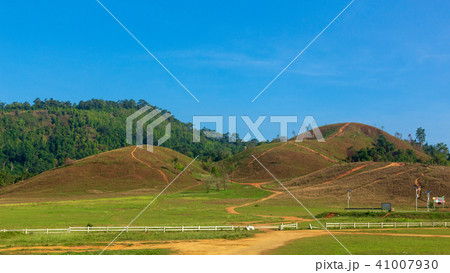 Landscape viewpoint of Grass Mountain. 41007930