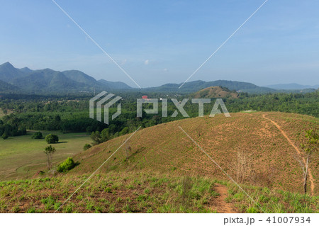 Landscape viewpoint of Grass Mountain. 41007934