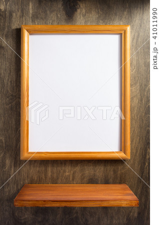 picture frame at wooden background 41011990
