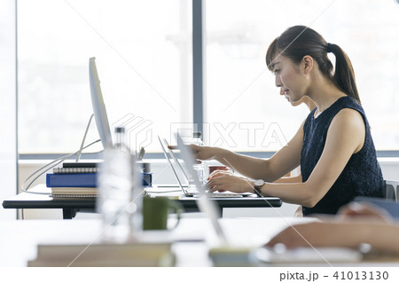 カジュアルオフィスイメージ 41013130