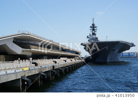 護衛艦「いずも」 護衛艦「いずも」 41013950