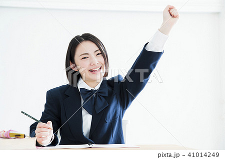 高校生 女性 女の子 勉強 受験 教育 学習 高校生 女性 女の子 勉強 受験 教育 学習 41014249