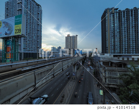 バンコク BTSオンヌット駅からの眺め /view from On Nut St., Bangkok 41014518