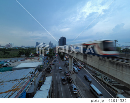 バンコク・スカイトレイン / Bangkok Skytrain at Bearing バンコク・スカイトレイン / Bangkok Skytrain at Bearing 41014522