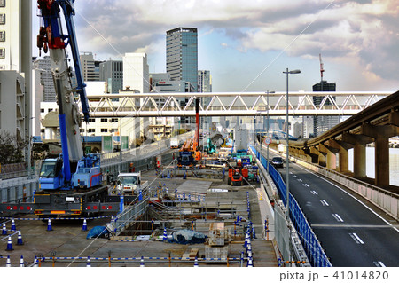 首都高速1号羽田線更新工事：建設中の上り車線 41014820