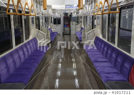 東北本線701系（盛岡地区・電車内） 41017211