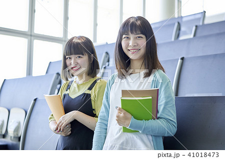 大学 女子大生 キャンパス 大学 女子大生 キャンパス 41018473