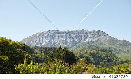 初夏の大山南壁 41025780