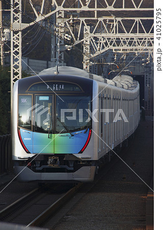 西武池袋線40000系(東横線内試運転列車) 西武池袋線40000系(東横線内試運転列車) 41025795