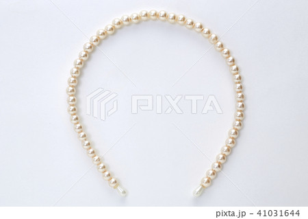 pearl hair band on white background pearl hair band on white background 41031644
