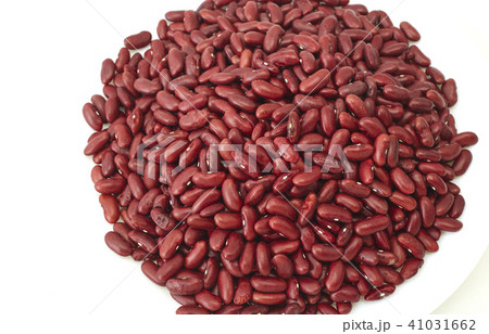 red kidney beans on the plate 41031662