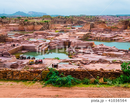Open-pit red sandstone mine, Jodhpur, India 41036564