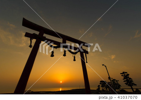 佐賀県 太良町 大魚神社の海中鳥居 41037070