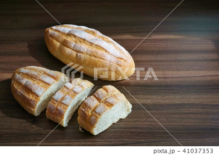 パン、ミルクハース、サブマリン(Milk Hearth Bread) パン、ミルクハース、サブマリン(Milk Hearth Bread) 41037353