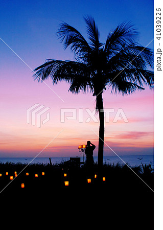 南の島の夕暮れ 41039226