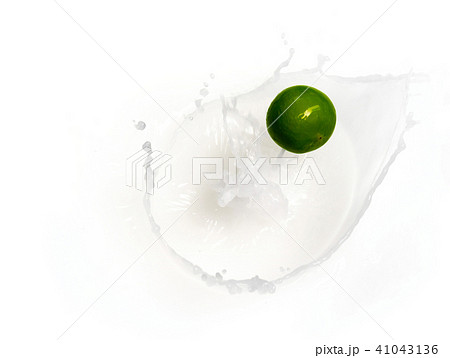 Lemon Lime in milk for curd healthy food Lemon Lime in milk for curd healthy food 41043136